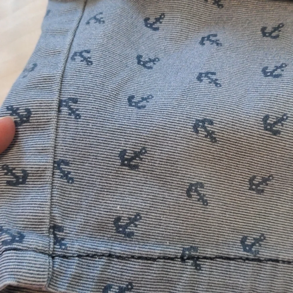 𝅺craft Flow nautical flat front shorts size 14